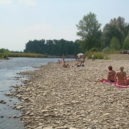 Dworek Galicyjski Çiftlik konaklama